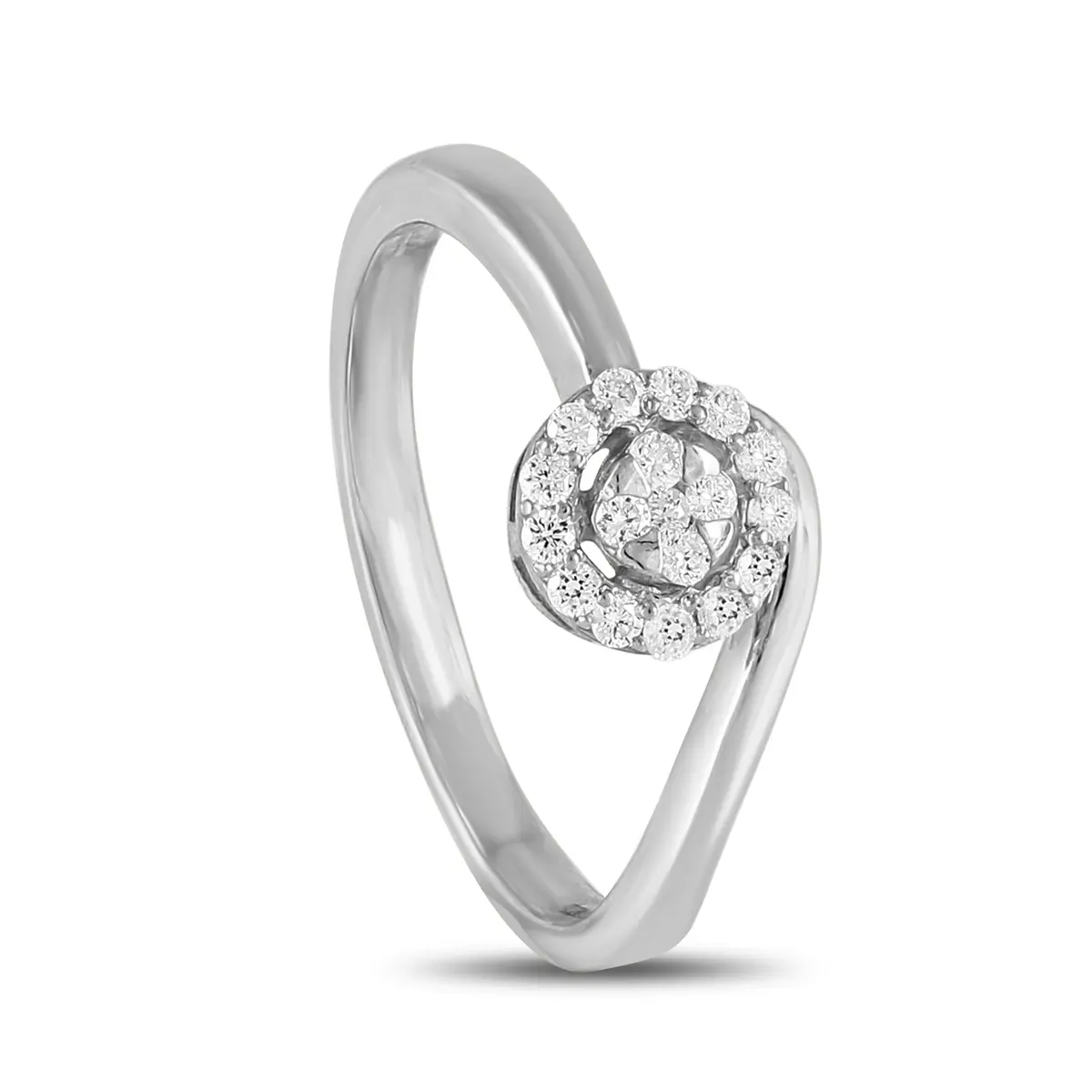 Sovereign Twist: A classic band with a subtle, elegant curve 