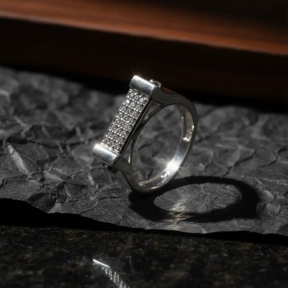 Momentum Loop: A dynamic design that seems to spin or twist around the finger.